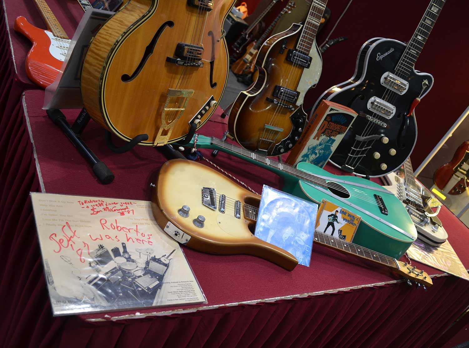gallery item